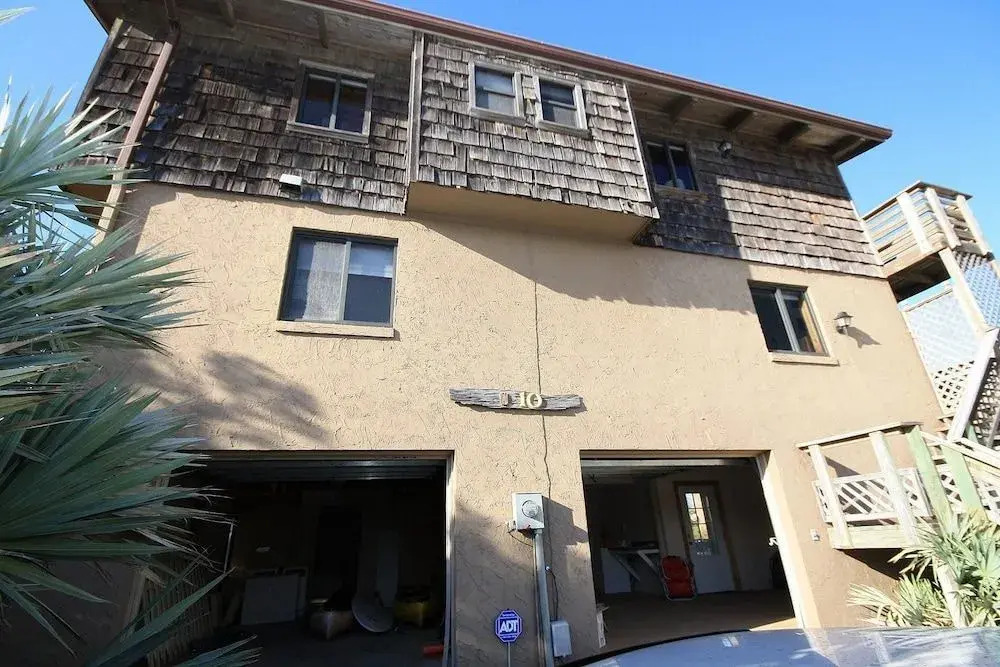 Sea Dunes Pieces of Eight C10 Apartment 4