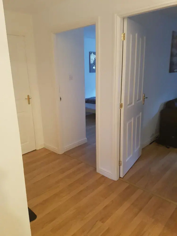 Livingston Contract & Business Apartment