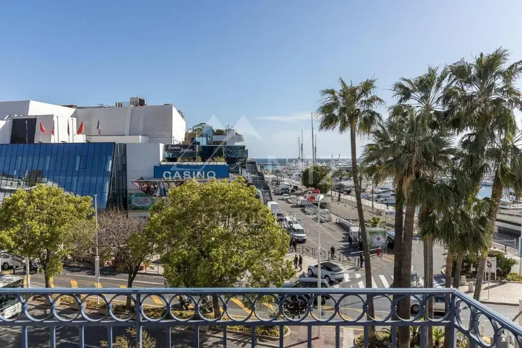 Croisette Luxury Waterfront