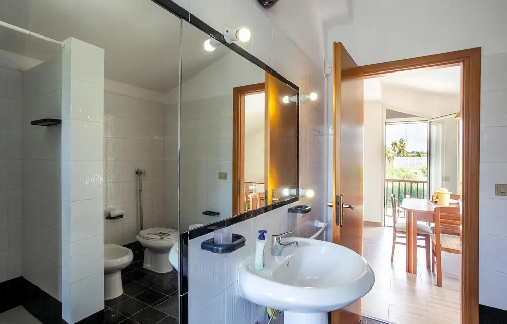 Nice Apartment In Kaukana With Kitchen