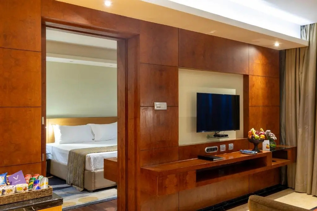 Vivanta Hyderabad, Begumpet