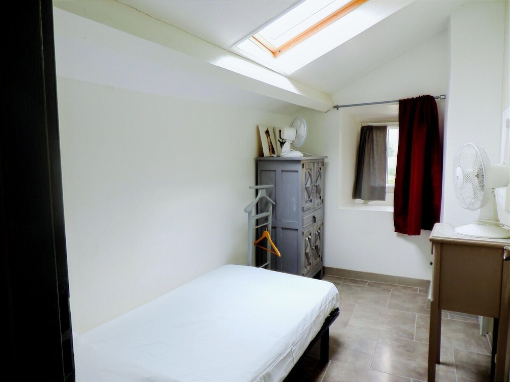 Authentic Stone Mas Retreat