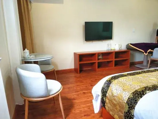 Home Inn Huayi Hotel