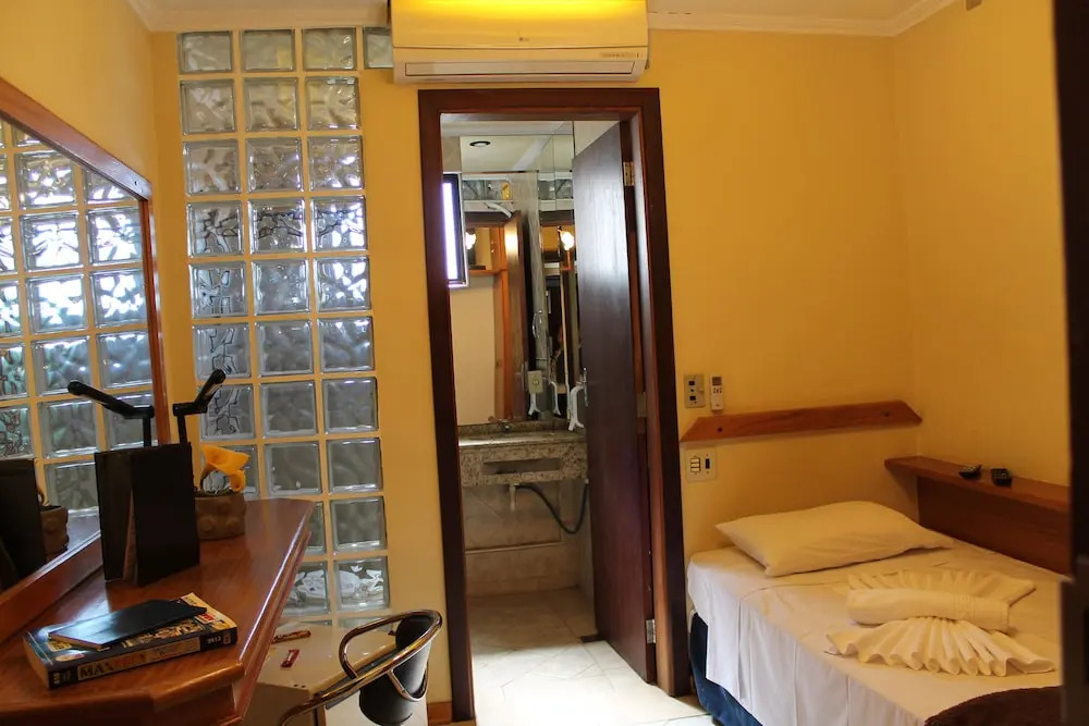 Hotel Nações Plaza