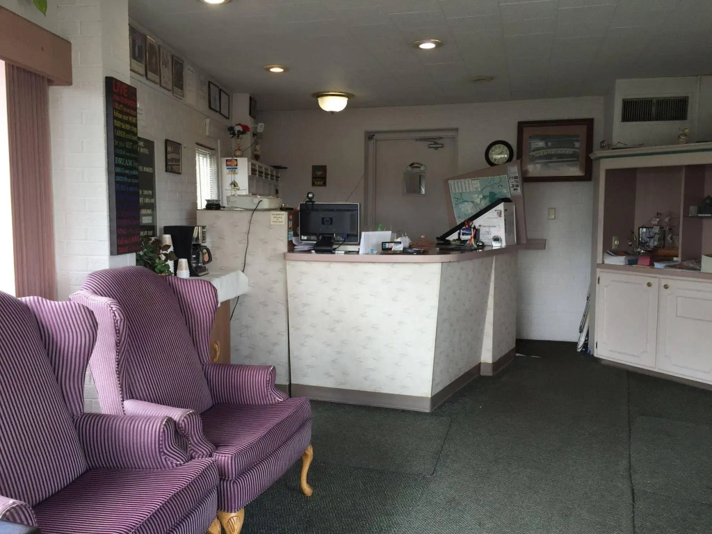 Skyview Inn