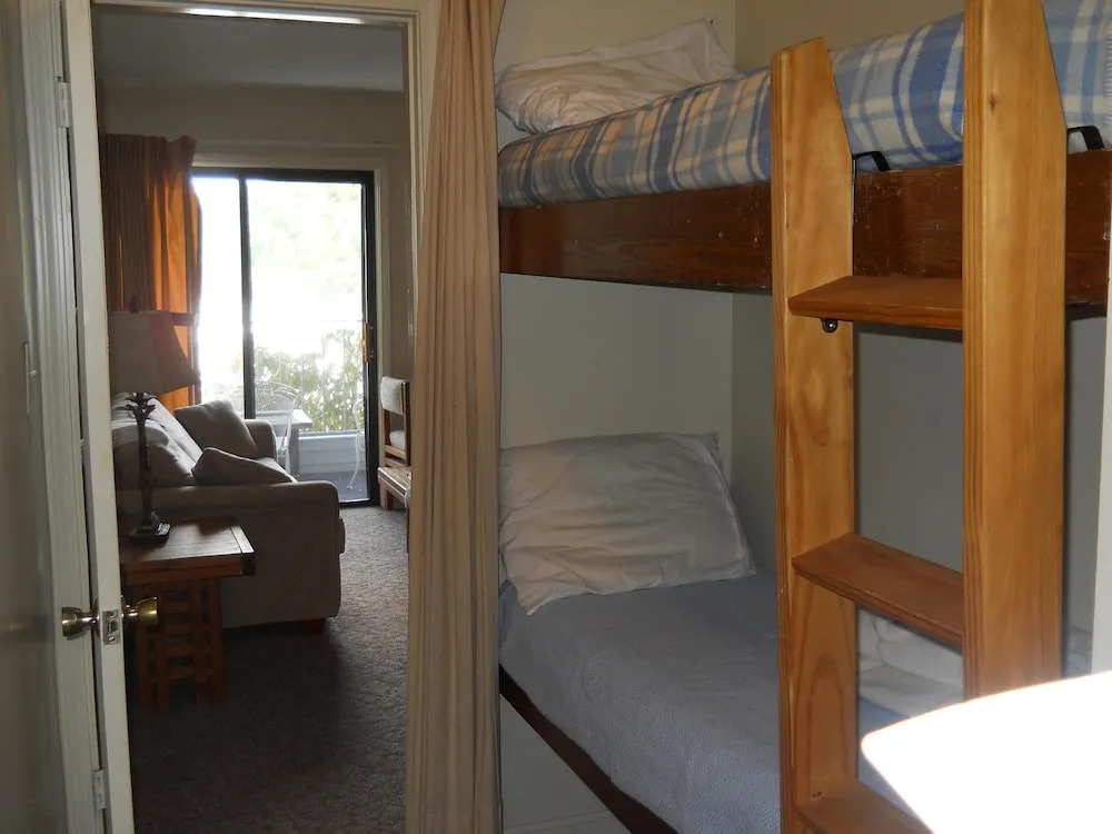 Sugar Ski & Country Club Unit 113 Bronze