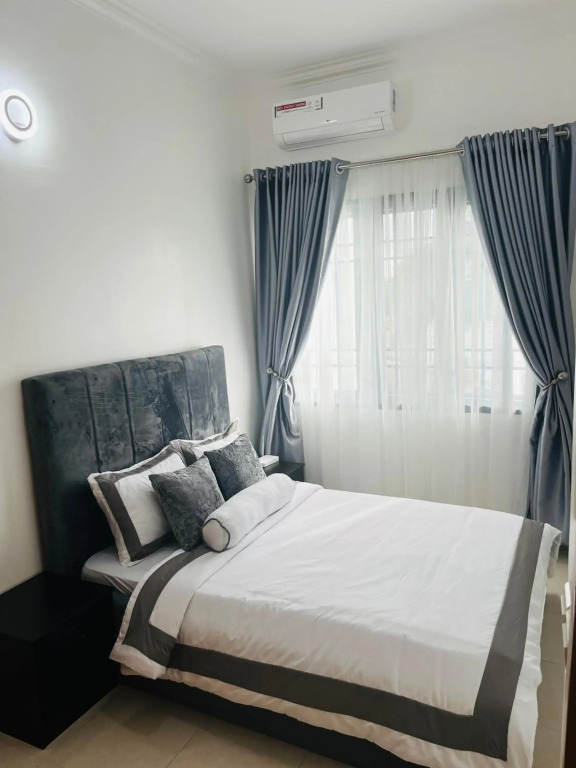 The Zen Loft - 2BR Open Plan Apt W/Pool+Smart Lock