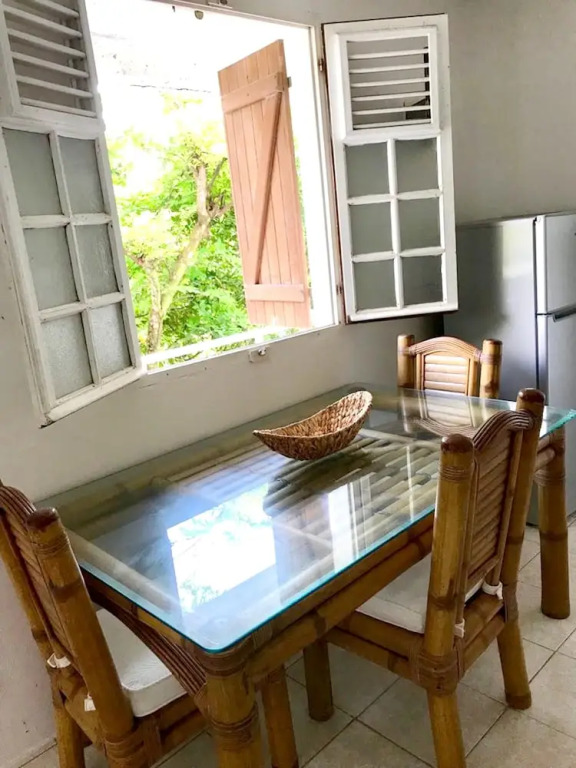 House With one Bedroom in Le Robert, With Wonderful Mountain View, Fur