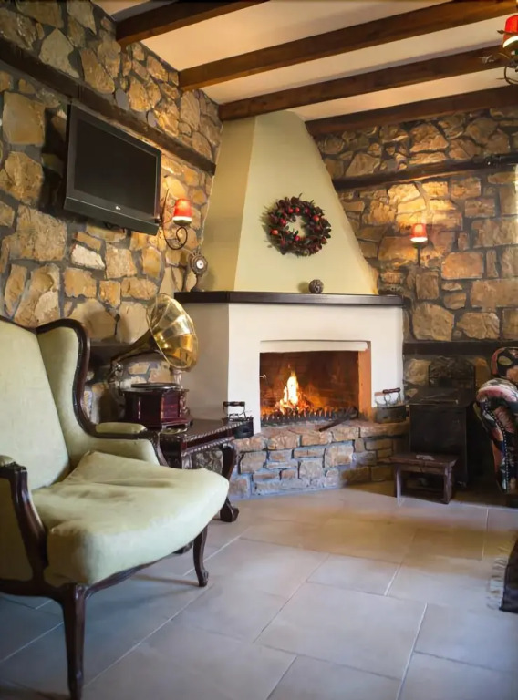 Archontiko Emmanouilidi Suites