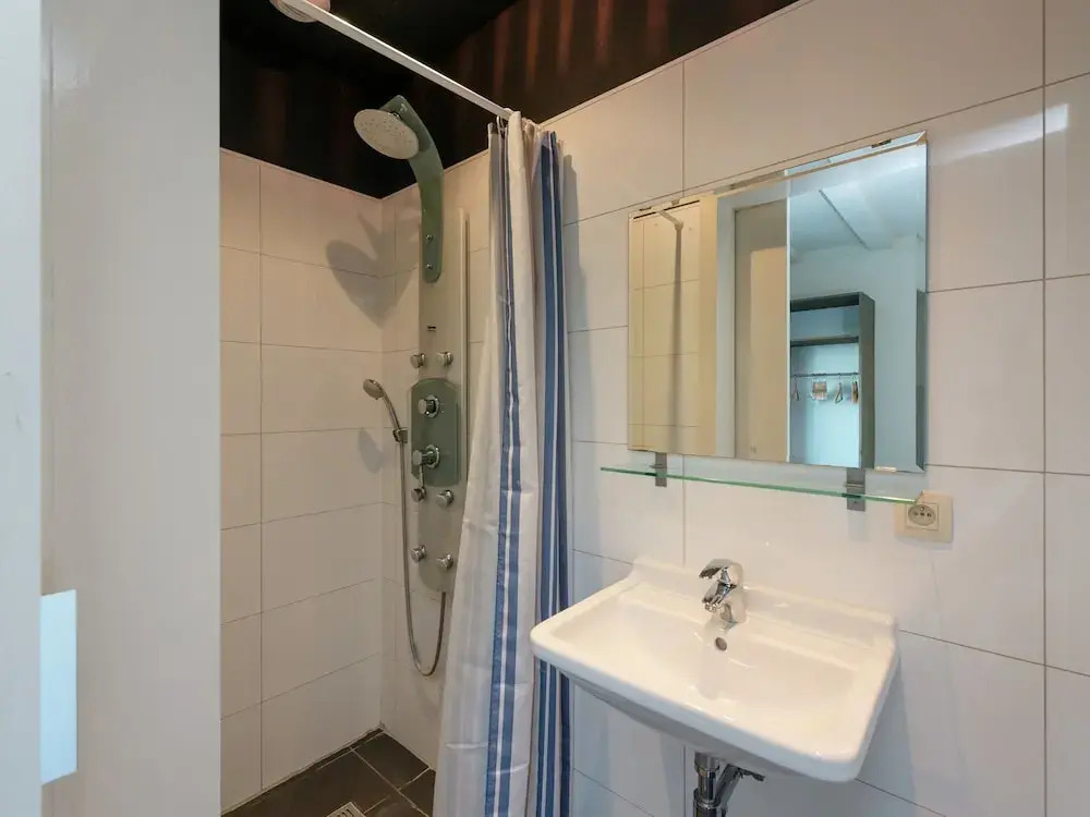 Lovely Villa in Durbuy with Hot Tub