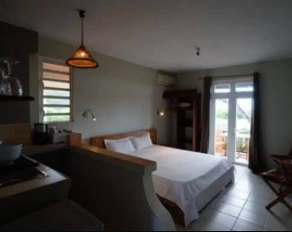 Ocean View Guesthouse in Tamarin, Pool, Sunset