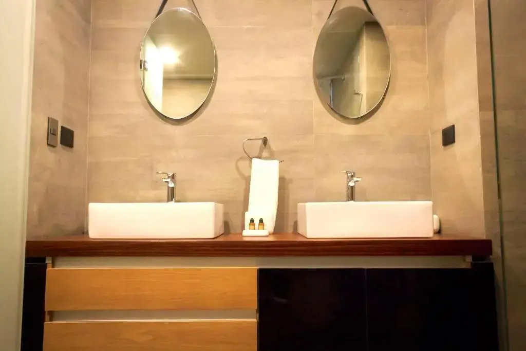 New One Br Apartment for Up To 4, Grill & Pool At the Common Rooftop