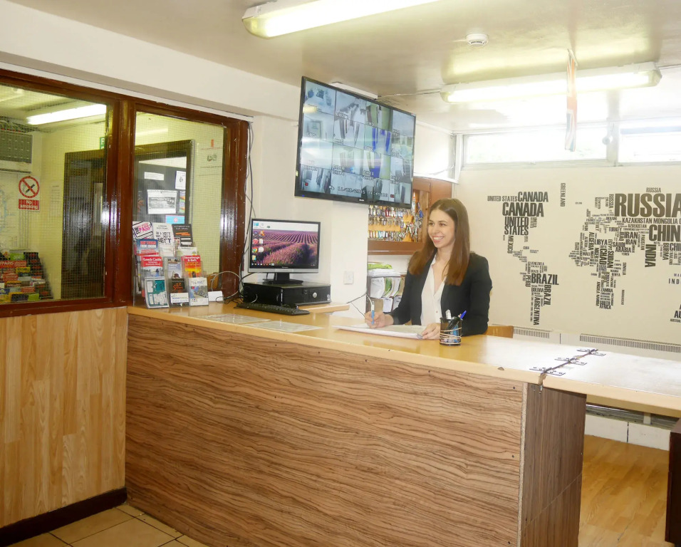 Kensal Green Backpackers 1