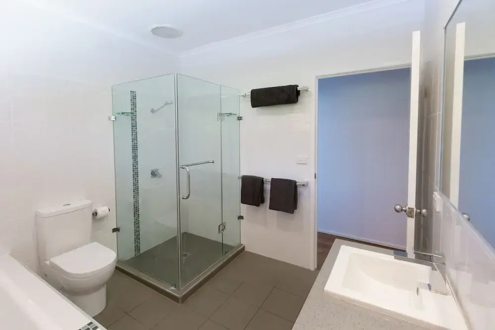 Casuarina Cove 13 on Hamilton Island by HamoRent