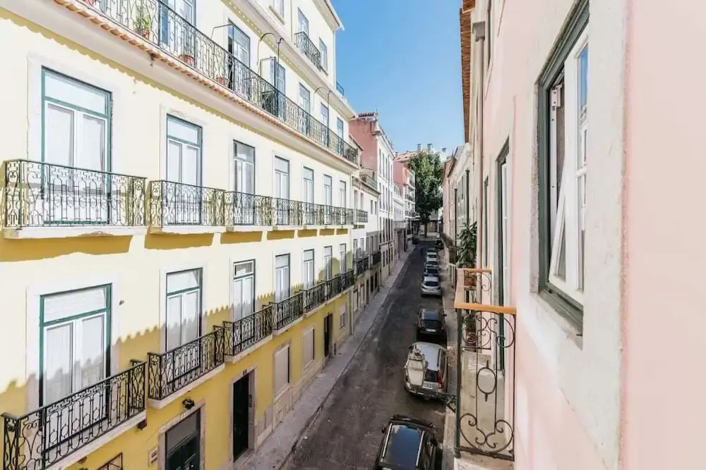 Typical Portuguese Apartment in City Center 4