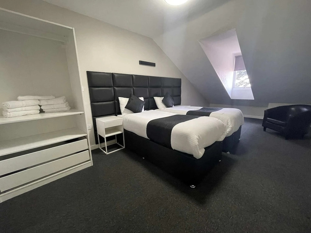 Mays Apartments