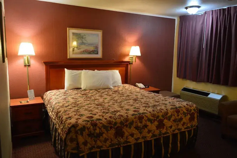 Economy Inn