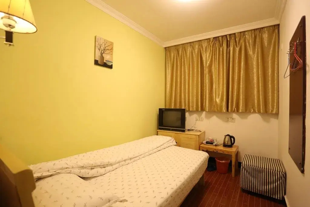 Old Street International Youth Hostel