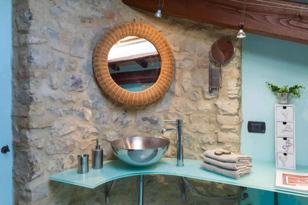 Beautiful villa with private pool immersed in the Tuscan countryside-Capanna al Lago