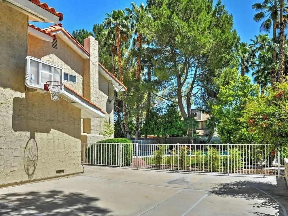 Villa Maeve