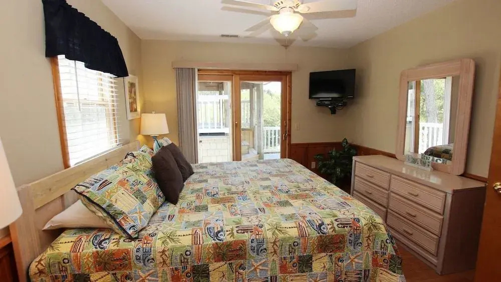 Lighthouse Jewel 1141 - 6 Br Home