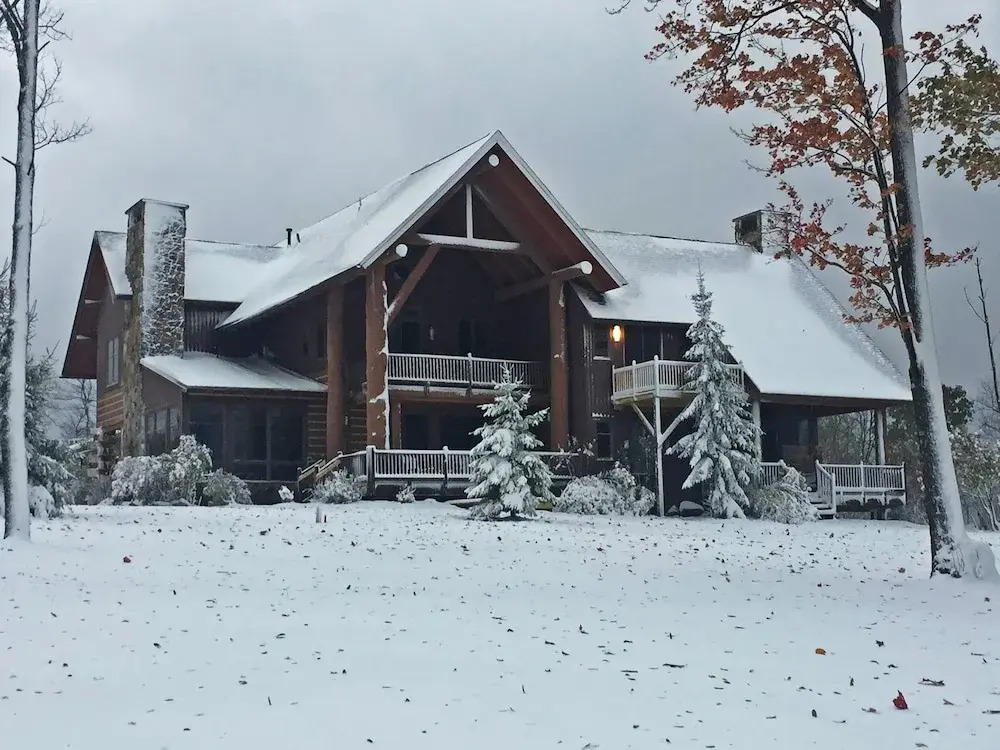Glacier Paradise 5 Bedroom Townhome