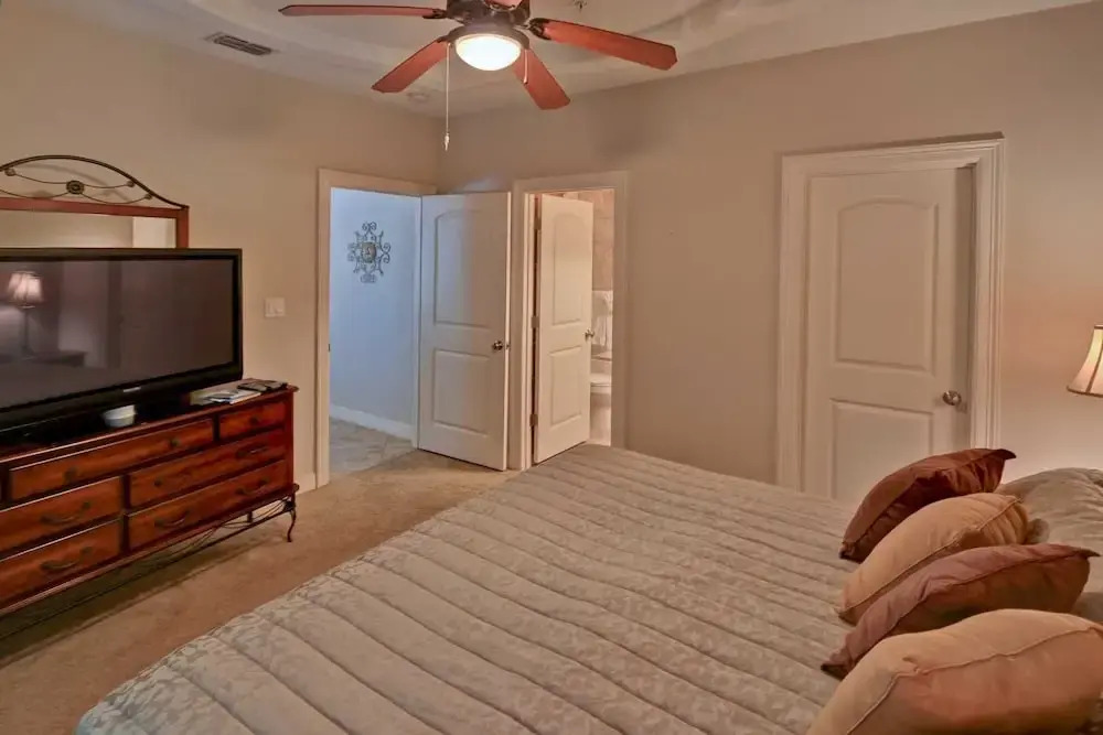 Sea Glass 4 2 Bedroom Condo