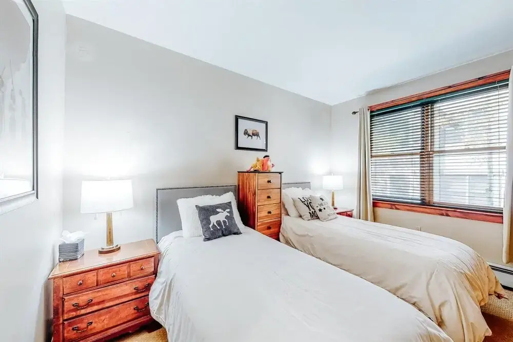 Perfectly Placed 2 Bedroom Vacation Rental in Historic Downtown Breckenridge With Access to Hot Tub and Pool
