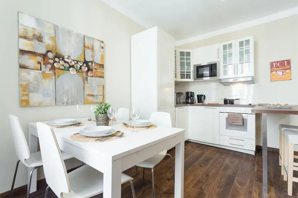 Chocolate - Spacious & Cosy 2-Br Center