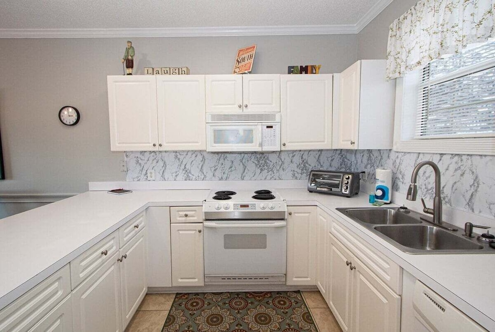 Magnolia Place 4709 U203