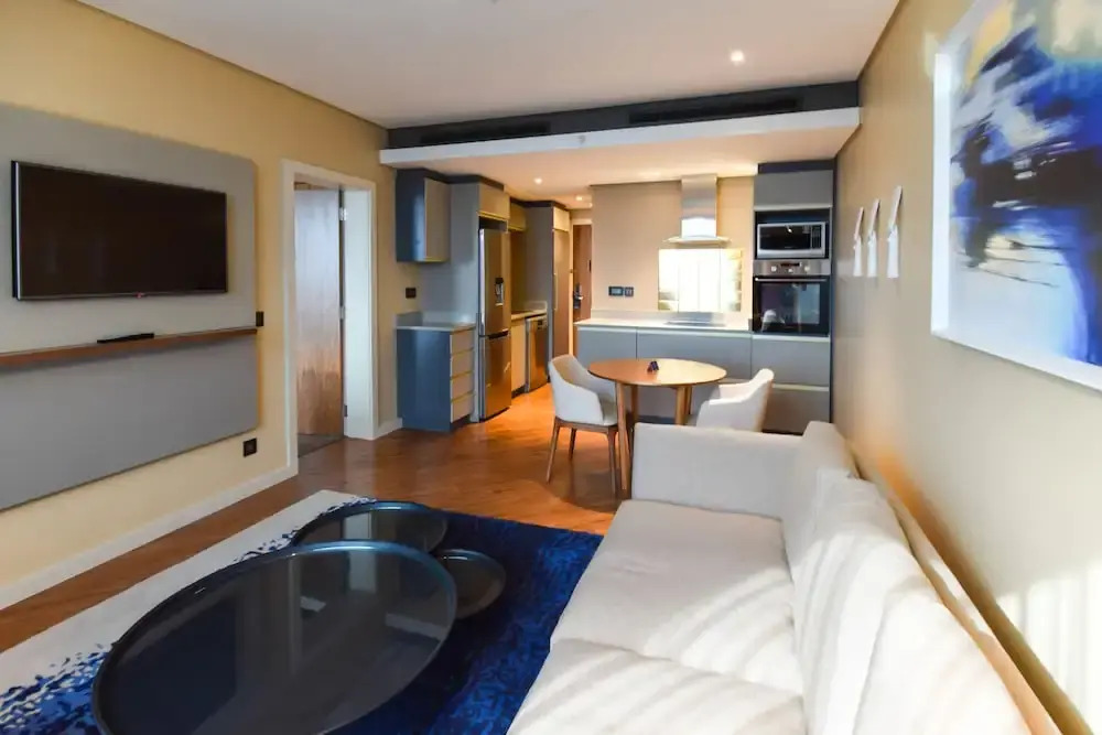Hotel 2 Fevrier