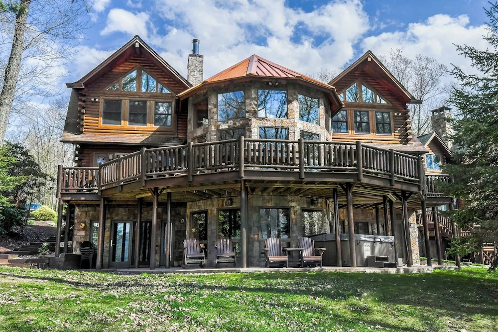Grand Chestnut Lodge