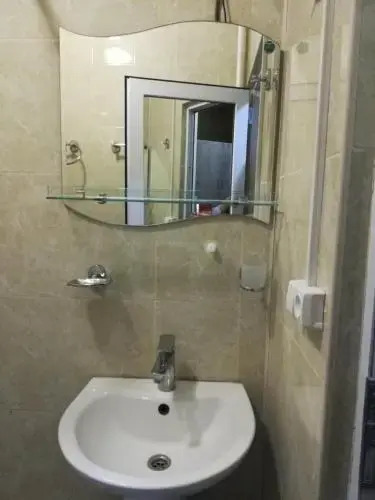 Delta Hotel