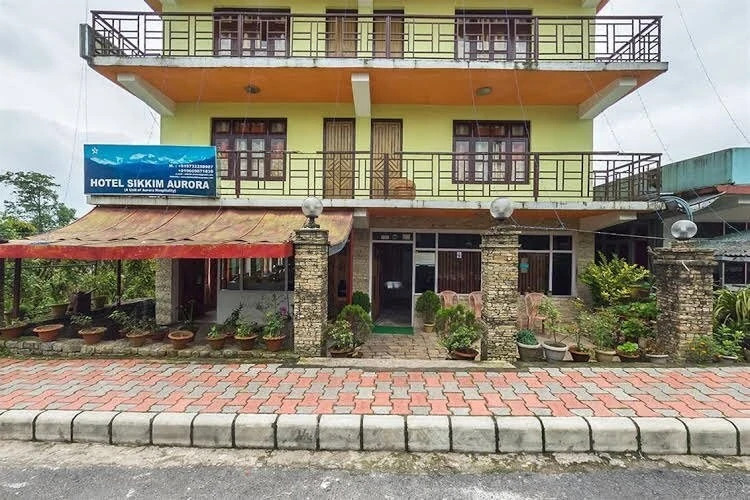10th Planet Hotel and Restaurant