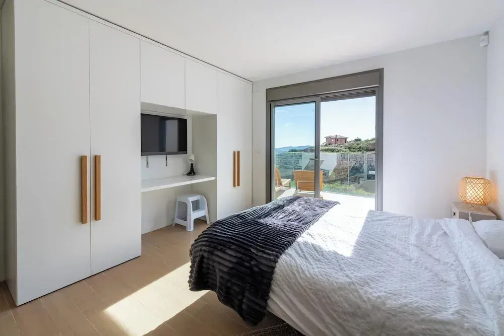 Inviting 3-bed House in Mijas