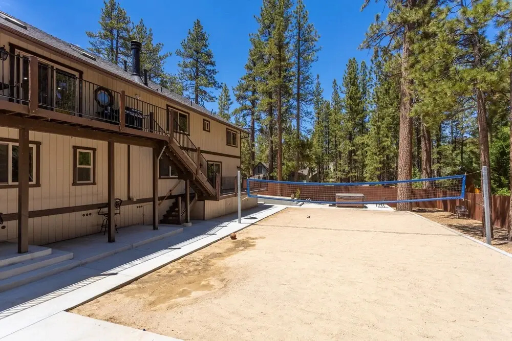 29 - Silver Fox Resort 6 Bedroom Home by Redawning