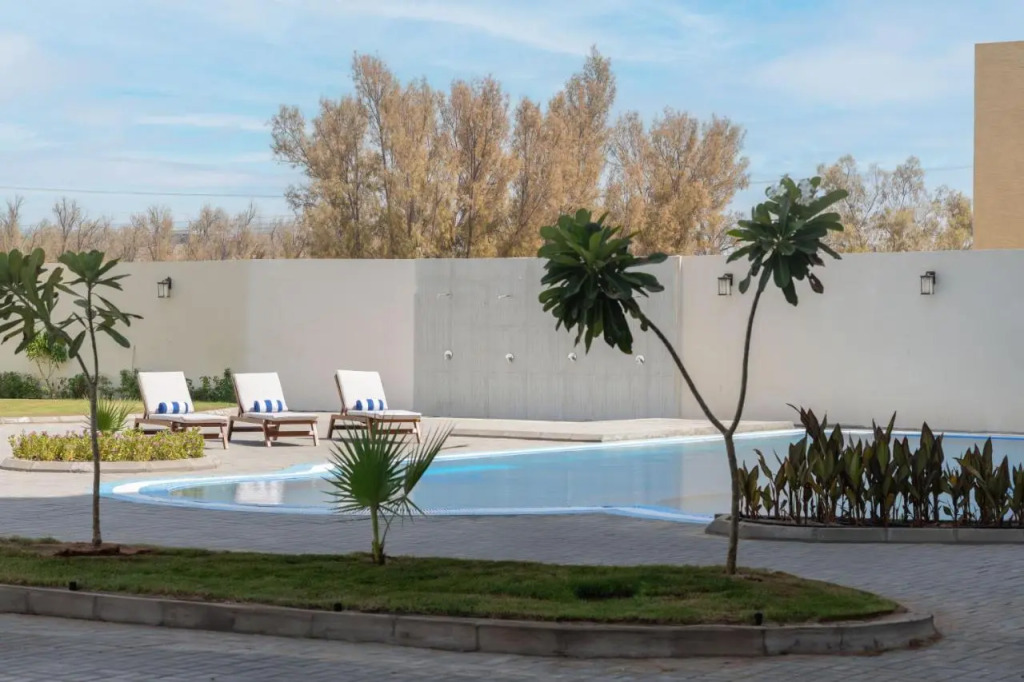 Enala Hotel- Umluj
