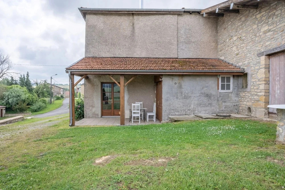 Vintage Holiday Home in Nouart
