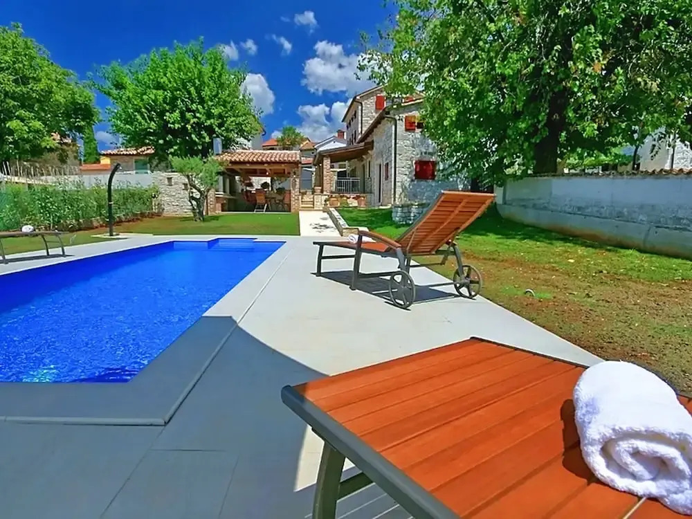Beautiful Villa in Dracevac With Swimming Pool