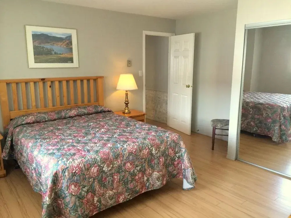 Golden Sands Resort Motel