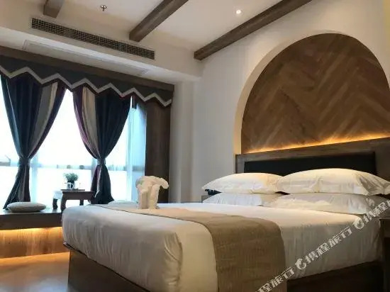 Ziyou Island Hotel (Riyue Plaza, Haikou)