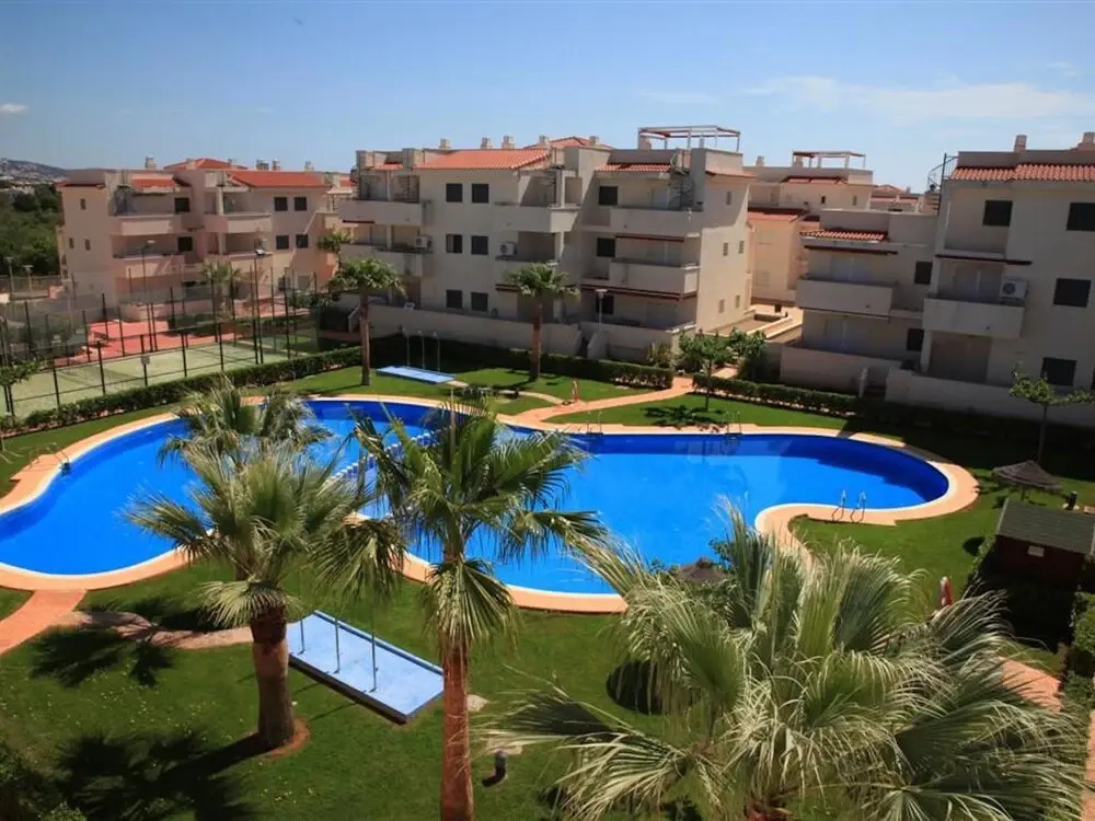 Comfortable Apartment With Washing Machine Near the Sea