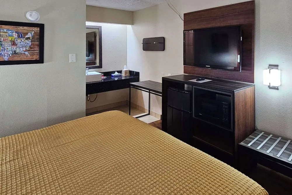 Econo Lodge Charlotte Airport