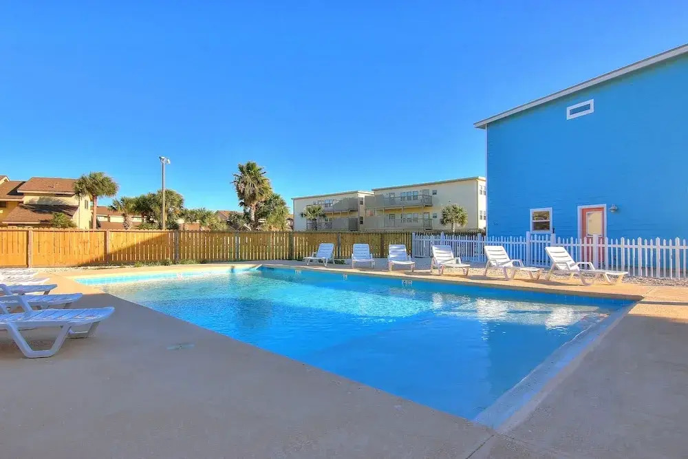 Any Fin Goes Gv628 4 Bedrooms 4.5 Bathrooms Home