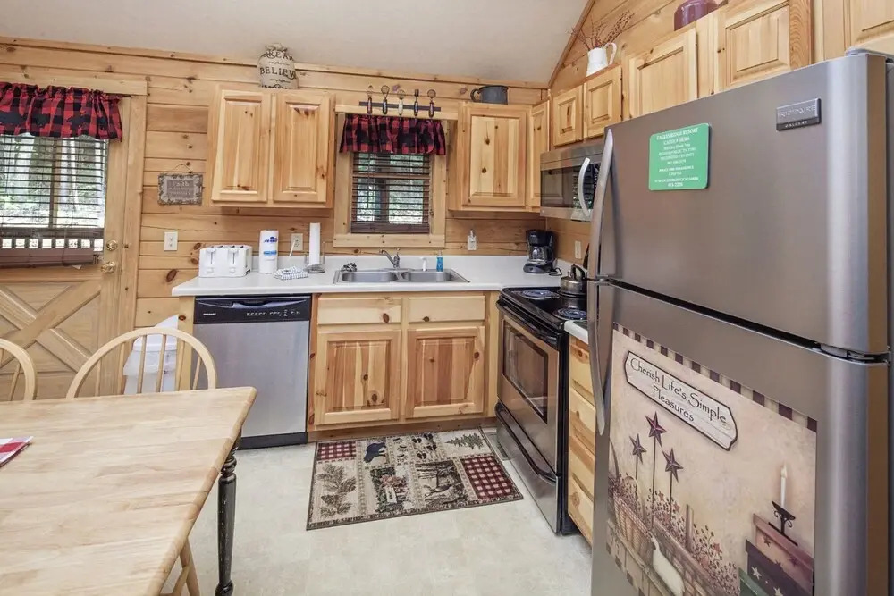 A Smoky Mountain Dream by Eagles Ridge Resort