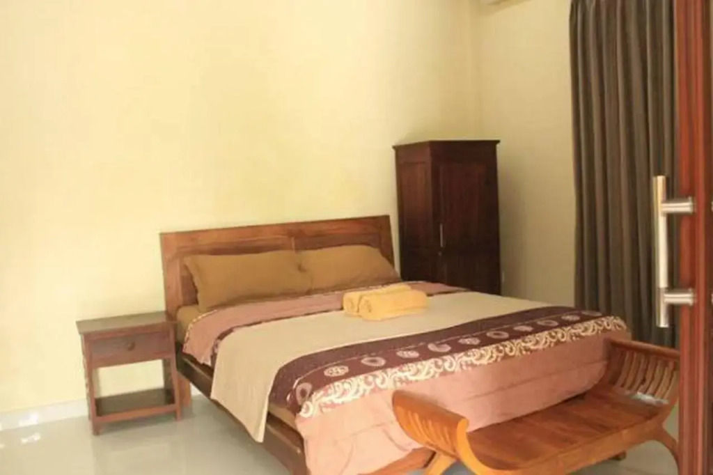 Nayanika House