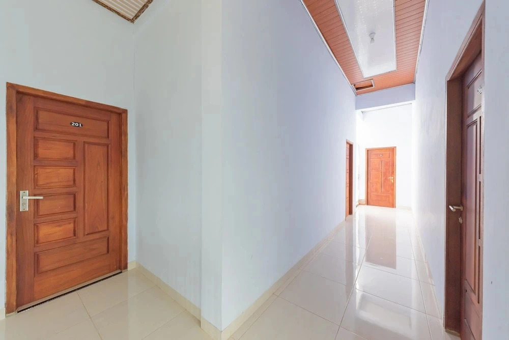 Urbanview Tebing Vietnam Lampung by RedDoorz
