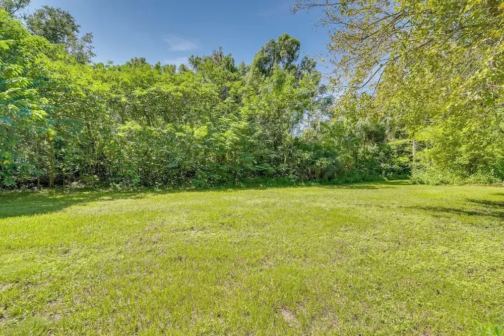 Single-story Ocala Home w/ Porch - Near Wec!