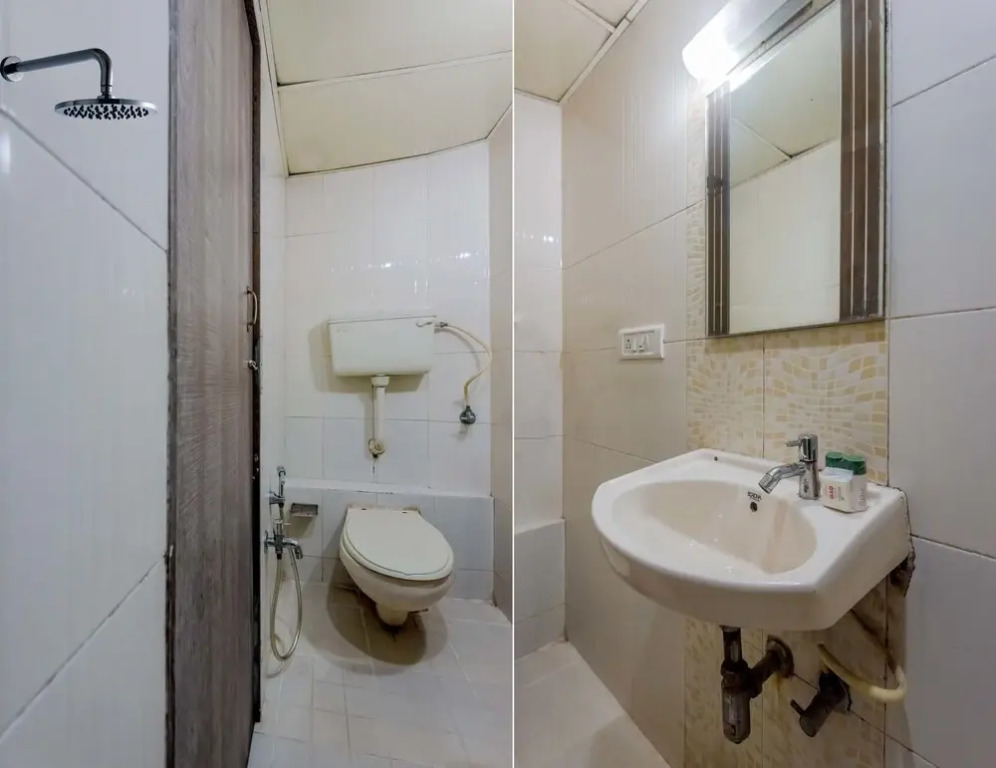 OYO 8311 Hotel Galaxy Residency