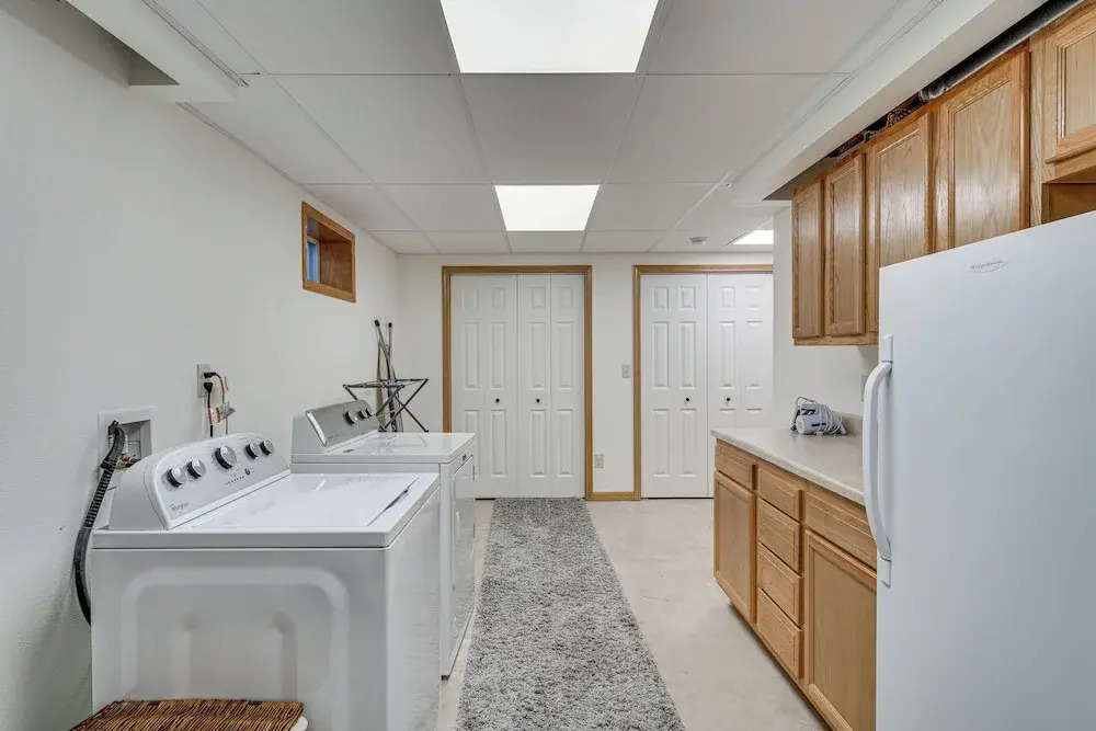 Family-friendly Gem w/ Fire Pit: 1 Mi to Lake Como
